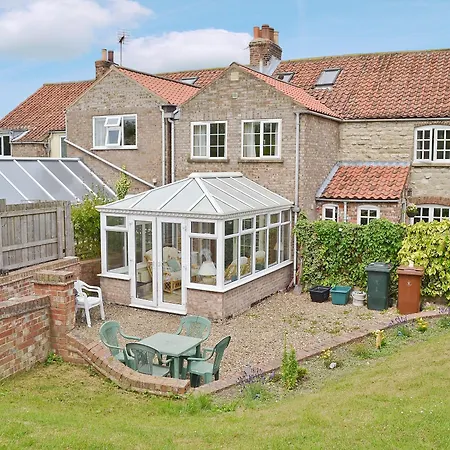 No 2 Flowery Bank * 马尔顿